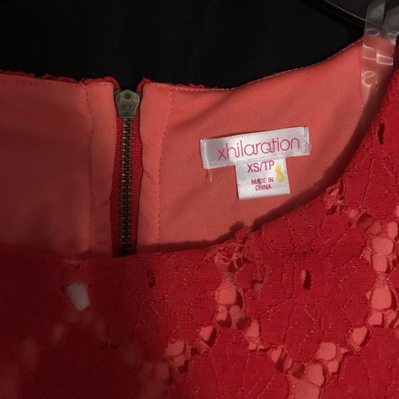 Bundle of 3 dresses - Picture 4 of 6